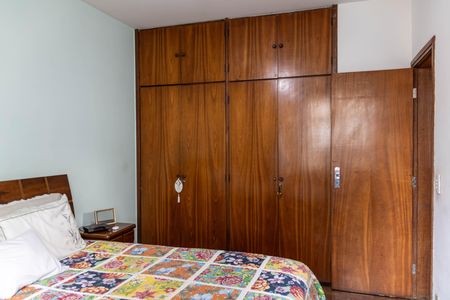 Apartamento à venda com 150m², 2 quartos e 2 vagas Apartamento à venda com 150m², 2 quartos e 2 vagasQuarto 1