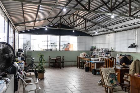 Apartamento à venda com 150m², 2 quartos e 2 vagas Apartamento à venda com 150m², 2 quartos e 2 vagasCobertura