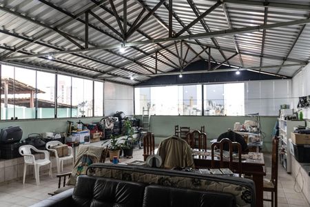 Apartamento à venda com 150m², 2 quartos e 2 vagas Apartamento à venda com 150m², 2 quartos e 2 vagasCobertura