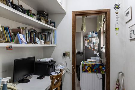 Apartamento à venda com 150m², 2 quartos e 2 vagas Apartamento à venda com 150m², 2 quartos e 2 vagasEscritório