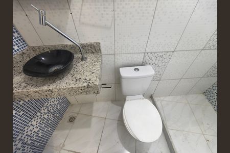Casa para alugar com 60m², 1 quarto e sem vaga