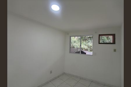 Casa para alugar com 60m², 1 quarto e sem vaga