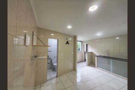 Casa para alugar com 60m², 1 quarto e sem vaga
