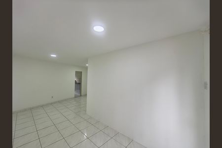 Casa para alugar com 60m², 1 quarto e sem vaga