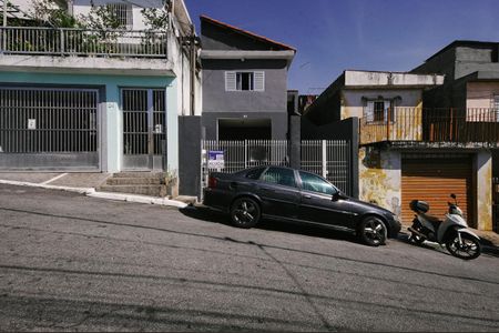 Casa para alugar com 140m², 3 quartos e 1 vaga Casa para alugar com 140m², 3 quartos e 1 vagaFachada