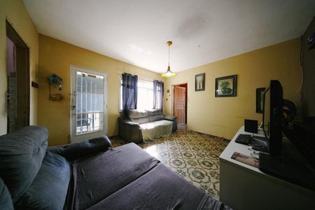 Casa para alugar com 140m², 3 quartos e 1 vaga Casa para alugar com 140m², 3 quartos e 1 vagaSala