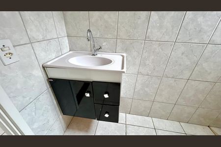 Apartamento para alugar com 49m², 2 quartos e 1 vaga Apartamento para alugar com 49m², 2 quartos e 1 vagaBanheiro