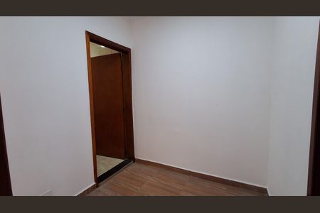 Casa para alugar com 70m², 2 quartos e sem vaga Casa para alugar com 70m², 2 quartos e sem vagaSala íntima