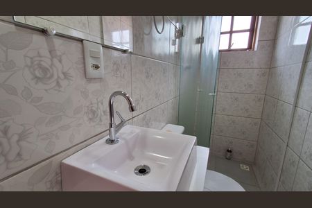 Casa para alugar com 70m², 2 quartos e sem vaga Casa para alugar com 70m², 2 quartos e sem vagaBanheiro Suíte