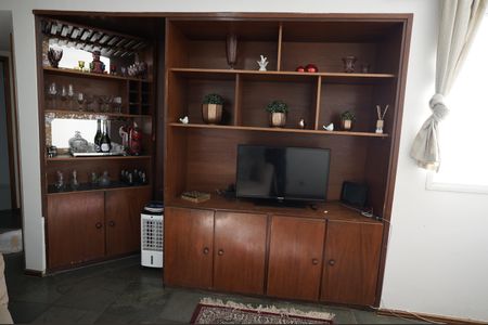 Apartamento para alugar com 2 quartos, 78m² em Setor Bueno, Goiânia