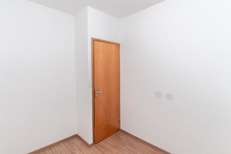 Quarto 2 de apartamento para alugar com 2 quartos, 52m² em Vila Constança, São Paulo