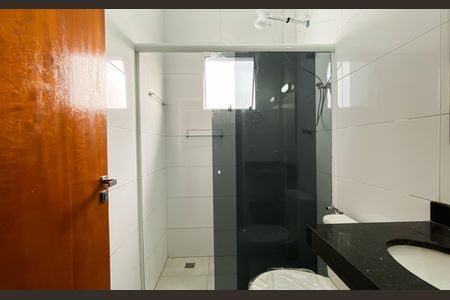 Casa para alugar com 60m², 2 quartos e 1 vaga Casa para alugar com 60m², 2 quartos e 1 vagaBanheiro