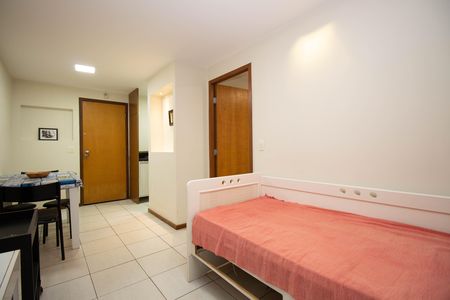 Sala de kitnet/studio para alugar com 1 quarto, 45m² em Lago Norte, Brasília