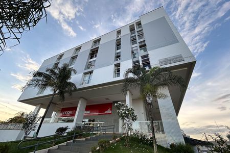 Studio para alugar com 45m², 1 quarto e 1 vaga Studio para alugar com 45m², 1 quarto e 1 vagaFachada