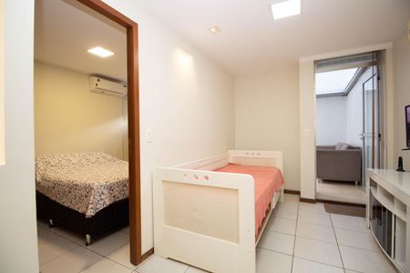 Studio para alugar com 45m², 1 quarto e 1 vaga Studio para alugar com 45m², 1 quarto e 1 vagaSala