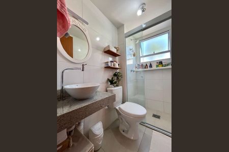 Apartamento à venda com 45m², 2 quartos e 1 vaga Apartamento à venda com 45m², 2 quartos e 1 vagaBanheiro