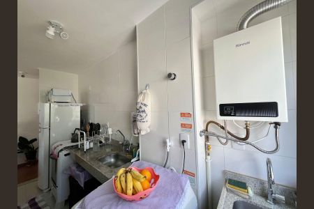 Apartamento à venda com 45m², 2 quartos e 1 vaga Apartamento à venda com 45m², 2 quartos e 1 vagaCozinha e Área de Serviço
