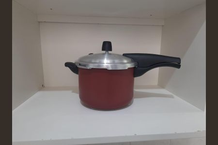 Cozinha de apartamento para alugar com 1 quarto, 40m² em Centro Histórico, Porto Alegre