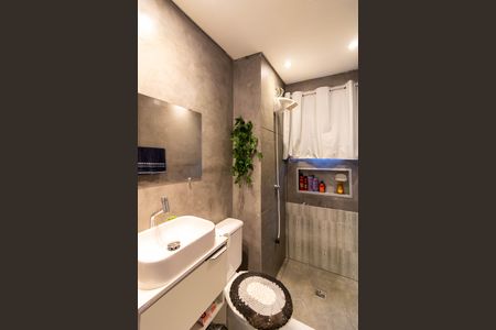 Apartamento à venda com 45m², 2 quartos e 1 vaga Apartamento à venda com 45m², 2 quartos e 1 vagaBanheiro