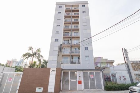 Apartamento para alugar com 46m², 2 quartos e 1 vaga Apartamento para alugar com 46m², 2 quartos e 1 vagaFachada