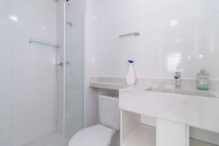 Apartamento para alugar com 46m², 2 quartos e 1 vaga Apartamento para alugar com 46m², 2 quartos e 1 vagaBanheiro