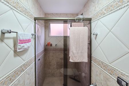 Apartamento à venda com 70m², 2 quartos e 1 vaga Apartamento à venda com 70m², 2 quartos e 1 vagaBanheiro Social