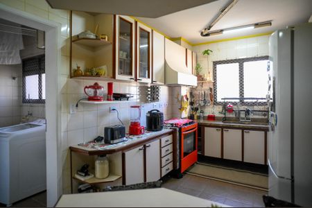 Apartamento para alugar com 151m², 3 quartos e 2 vagas Apartamento para alugar com 151m², 3 quartos e 2 vagasCozinha