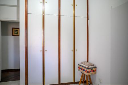 Apartamento para alugar com 151m², 3 quartos e 2 vagas Apartamento para alugar com 151m², 3 quartos e 2 vagasQuarto 2