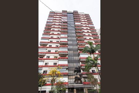 Apartamento para alugar com 151m², 3 quartos e 2 vagas Apartamento para alugar com 151m², 3 quartos e 2 vagasFachada