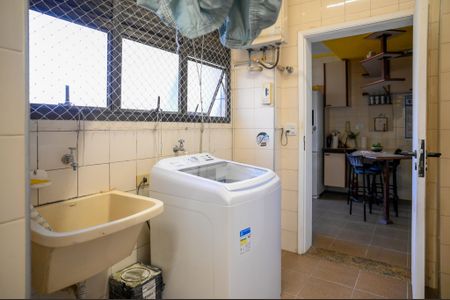 Apartamento para alugar com 151m², 3 quartos e 2 vagas Apartamento para alugar com 151m², 3 quartos e 2 vagasÁrea de Serviço