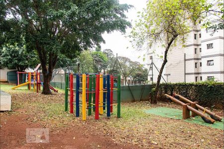 Apartamento para alugar com 151m², 3 quartos e 2 vagas Apartamento para alugar com 151m², 3 quartos e 2 vagasPlayground