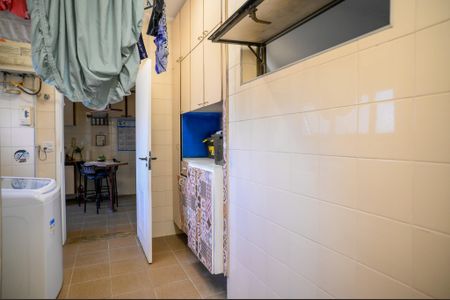 Apartamento para alugar com 151m², 3 quartos e 2 vagas Apartamento para alugar com 151m², 3 quartos e 2 vagasÁrea de Serviço