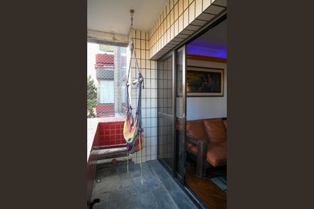 Apartamento para alugar com 151m², 3 quartos e 2 vagas Apartamento para alugar com 151m², 3 quartos e 2 vagasVaranda