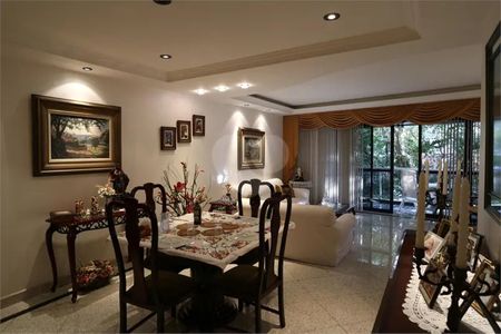 Sala de apartamento à venda com 4 quartos, 206m² em Tijuca, Rio de Janeiro