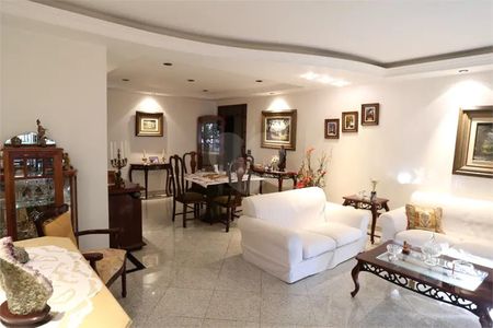 Sala de apartamento à venda com 4 quartos, 206m² em Tijuca, Rio de Janeiro