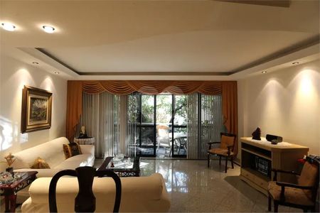 Apartamento à venda com 206m², 4 quartos e 3 vagasSala