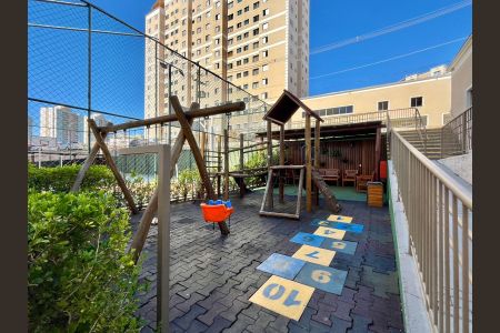 Apartamento para alugar com 52m², 2 quartos e 1 vaga Apartamento para alugar com 52m², 2 quartos e 1 vagaÁrea comum - Playground