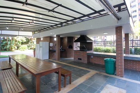 Apartamento à venda com 58m², 1 quarto e 2 vagas Apartamento à venda com 58m², 1 quarto e 2 vagasChurrasqueira