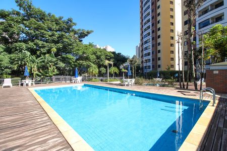 Apartamento à venda com 58m², 1 quarto e 2 vagas Apartamento à venda com 58m², 1 quarto e 2 vagasPiscina