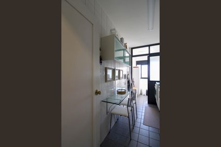Apartamento à venda com 58m², 1 quarto e 2 vagas Apartamento à venda com 58m², 1 quarto e 2 vagasCozinha