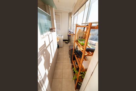 Apartamento para alugar com 80m², 2 quartos e 1 vaga Apartamento para alugar com 80m², 2 quartos e 1 vagaÁREA DE SERVIÇO