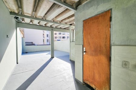 Casa de condomínio à venda com 148m², 2 quartos e sem vaga Casa de condomínio à venda com 148m², 2 quartos e sem vagaTerraço