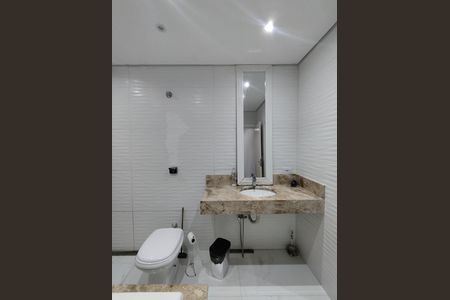 Casa para alugar com 221m², 4 quartos e 2 vagas Casa para alugar com 221m², 4 quartos e 2 vagasBanheiro - torneira