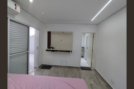 Casa para alugar com 221m², 4 quartos e 2 vagas Casa para alugar com 221m², 4 quartos e 2 vagasSuíte
