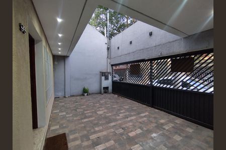 Casa para alugar com 221m², 4 quartos e 2 vagas Casa para alugar com 221m², 4 quartos e 2 vagasGaragem