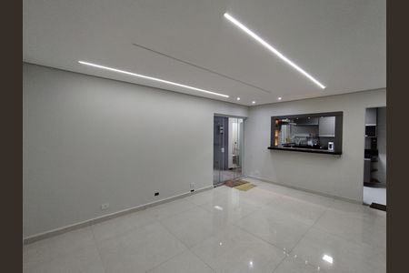 Casa à venda com 4 quartos, 221m² em Bosque da Saúde, São Paulo