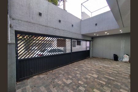 Casa para alugar com 221m², 4 quartos e 2 vagas Casa para alugar com 221m², 4 quartos e 2 vagasGaragem
