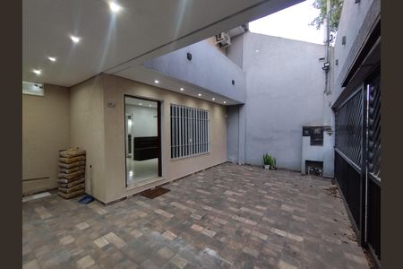 Garagem de casa à venda com 4 quartos, 221m² em Bosque da Saúde, São Paulo