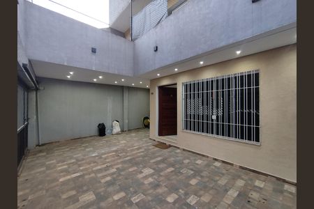 Garagem de casa à venda com 4 quartos, 221m² em Bosque da Saúde, São Paulo
