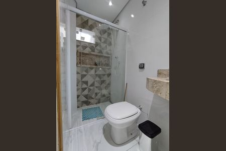 Casa para alugar com 221m², 4 quartos e 2 vagas Casa para alugar com 221m², 4 quartos e 2 vagasBanheiro - torneira